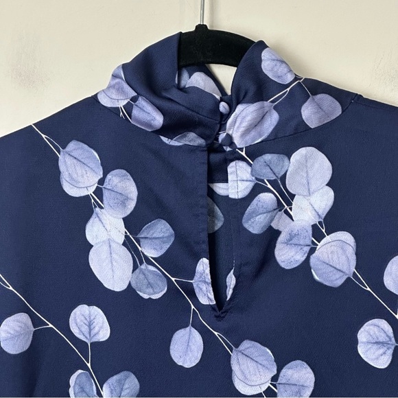 Banana Republic Long Sleeve Mock Neck Shirt Purple Delicate Leaf Print - Picture 4 of 7